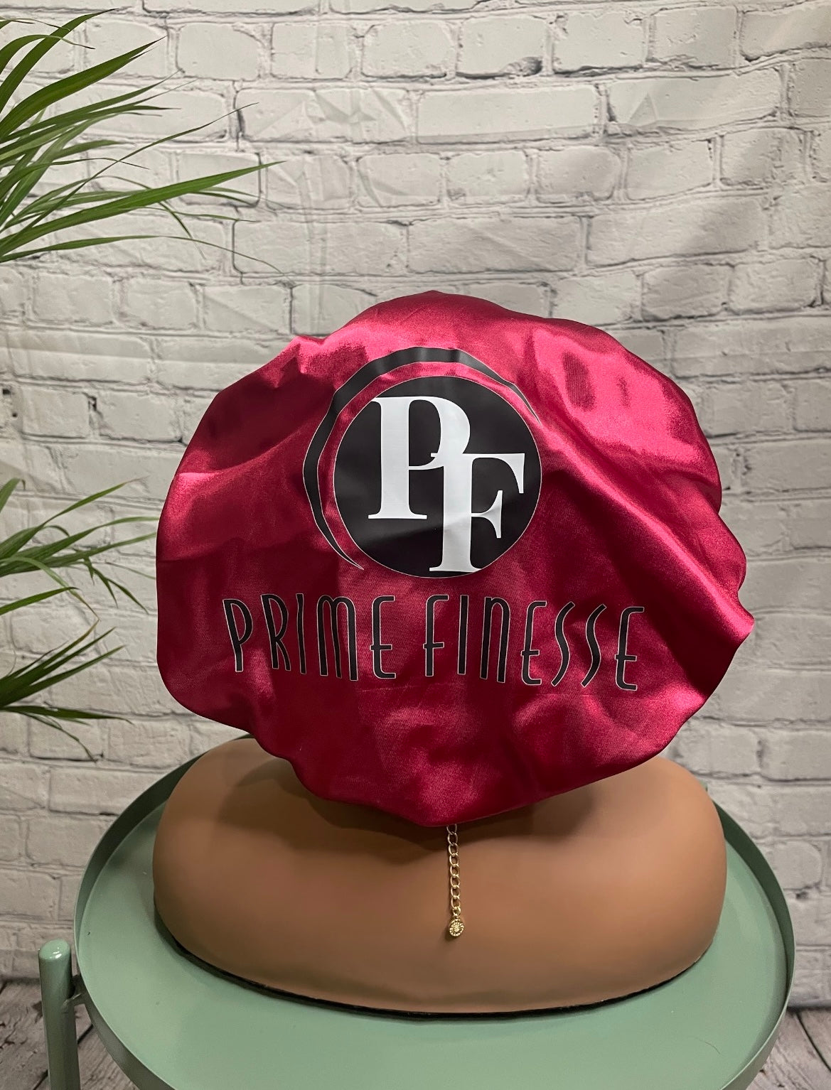 Reversible satin bonnets with adjustable drawstring